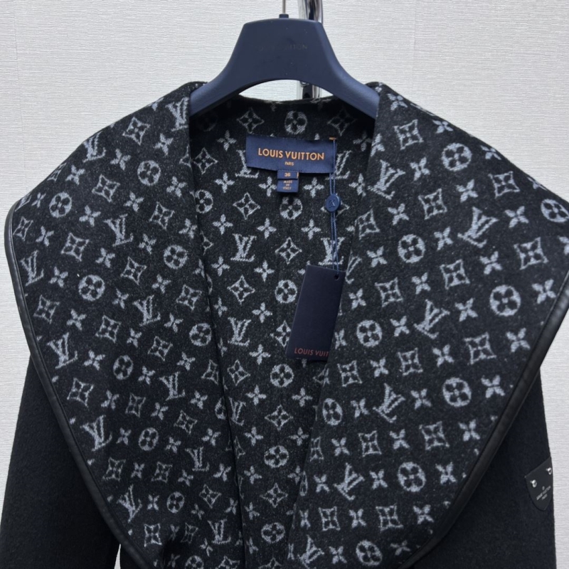 l0vis Vvtt0n outwear